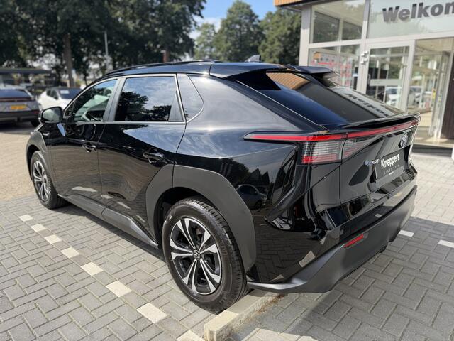 Toyota bZ4X Dynamic 71 kWh | GEEN AFLEVERKOSTEN | 360 Camera, Parkeersensoren, Elektrische achterklep
