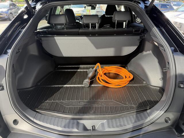 Toyota bZ4X Dynamic 71 kWh | GEEN AFLEVERKOSTEN | 360 Camera, Parkeersensoren, Elektrische achterklep