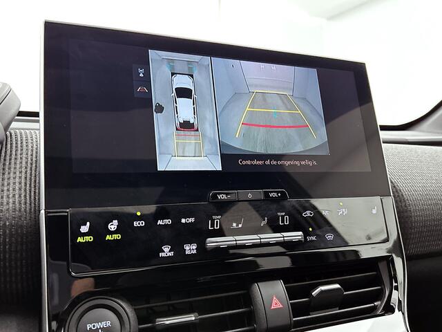Toyota bZ4X Dynamic 71 kWh | BTW voertuig | Panoramadak | Stoel+stuurverwarming | 360 Camera | Elektrisch verstelbare bestuurdersstoel | Elektrische achterklep | Dodehoek detectie | Parkeersensoren voor+achter |