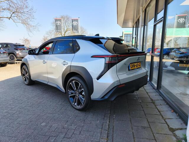 Toyota bZ4X Premium 71 kWh Bi-Tone | Panorama | JBL | Leer | Compleet