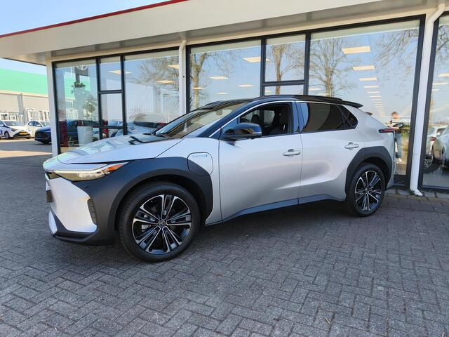Toyota bZ4X Premium 71 kWh Bi-Tone | Panorama | JBL | Leer | Compleet