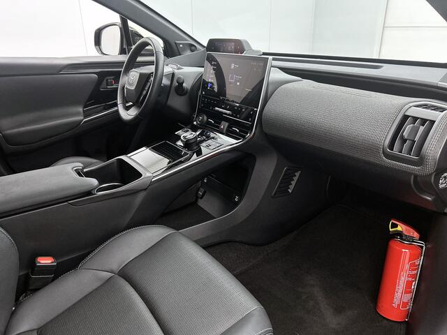 Toyota bZ4X Premium 4WD 71 kWh | Afn.Trekhaak | Navigatie | Pano | Stoel en stuurverwarming | ACC |