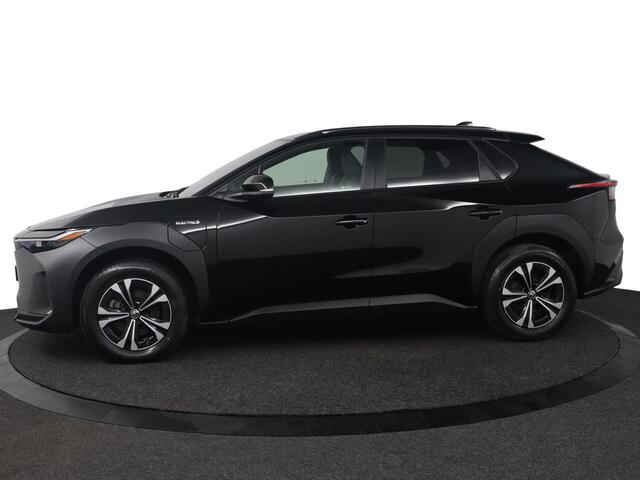 Toyota bZ4X Dynamic 71 kWh | Apple Carplay/Android Auto | Stoel/Stuurverwarming | 3Fase | 360Camera | – foto 3