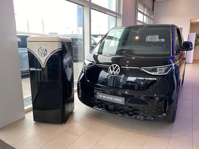 Volkswagen Bedrijfswagens T1 Bulli (koelkast) | inhoud: 3 kratten bier + 10 flessen wijn | vriesvak | groente la | eierhouder koelkast | dubbele flessenbak |