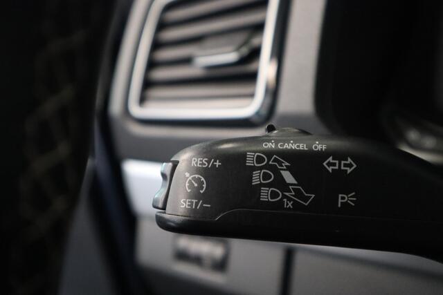 Volkswagen AMAROK 3.0 TDI 4Motion DC Aventura 259pk Navigatie Stoelverwarming vol leer interieur trekhaak afdekbak 20LMV