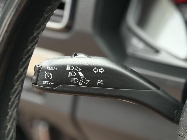 Volkswagen AMAROK 3.0 TDI V6 4Motion Plus Cab Aventura Leder l Stoelverwarming l Navi l Trekhaak