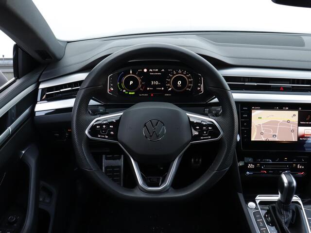 Volkswagen Arteon 1.4 TSI eHybrid R-Line Business | Panoramadak | Trekhaak | 360 Camera | DCC | Dodehoekdetectie | Stoelverwarming |
