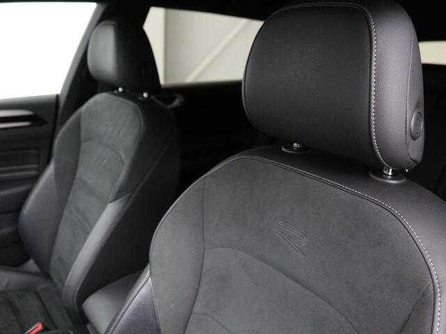 Volkswagen Arteon Shooting Break 1.4 TSI eHybrid R-Line | Trekhaak | Stoelverwarming | Carplay | Leder/Alcantara | Adaptive cruise | Achterbankverwarming | Camera | Navigatie | Half leder