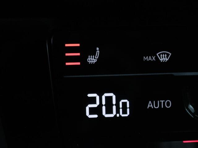 Volkswagen Arteon Shooting Break 1.4 TSI eHybrid R-Line | Trekhaak | Stoelverwarming | Carplay | Leder/Alcantara | Adaptive cruise | Achterbankverwarming | Camera | Navigatie | Half leder