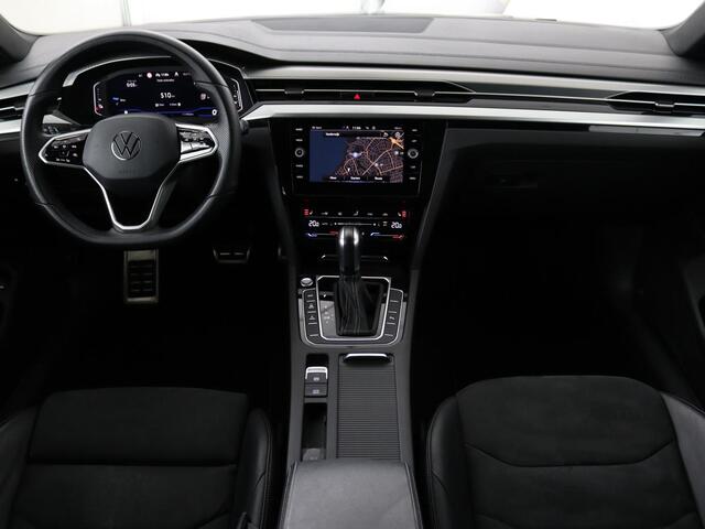 Volkswagen Arteon Shooting Break 1.4 TSI eHybrid R-Line | Trekhaak | Stoelverwarming | Carplay | Leder/Alcantara | Adaptive cruise | Achterbankverwarming | Camera | Navigatie | Half leder