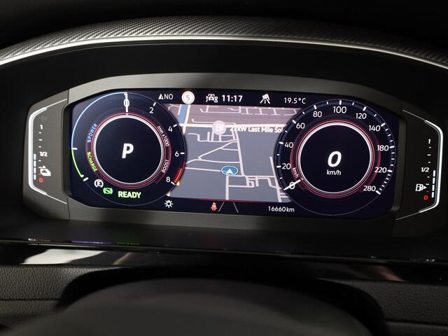 Volkswagen Arteon Shooting Brake 1.4 TSI eHybrid R-Line Business 218 pk Automaat (DSG) | Verlengde garantie | Navigatie | Panoramadak | Parkeersensoren (Park assist) | Achteruitrijcamera | Lederen bekleding |
