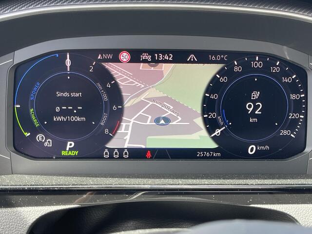 Volkswagen Arteon Shooting Brake 1.4 TSI eHybrid R-Line Business+ 18"/Panoramadak/Head up/Stoelverwarming v+a/LED+/ 360 camera/PDC v+a/Dynamic Chassis/Apple Carplay & Android Auto