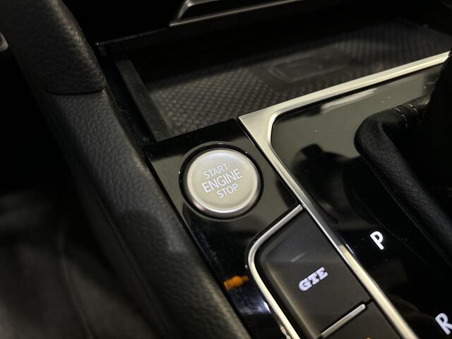Volkswagen Arteon 1.4 Tsi 218pk DGS eHybrid R-Line Business+ · Panoramadak · 360 Camera · Elek. Voorstoel(en) · Massage · Apple/Android Car Play · 19'' Inch ·