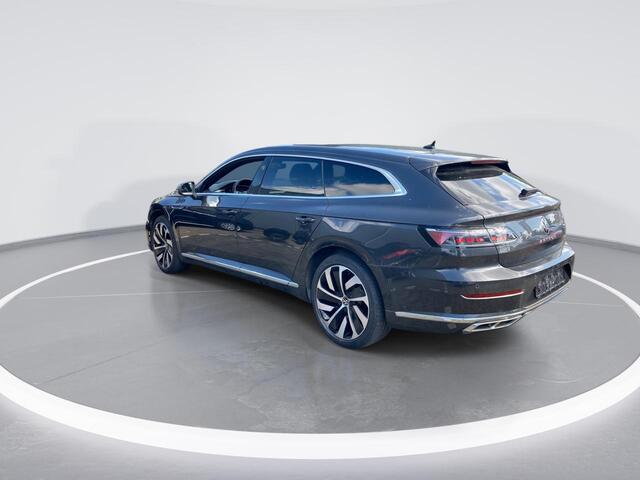 Volkswagen Arteon Shooting Brake 1.4 TSIeHybrid 160kW/218PK R-Line DSG · Panoramadak · Trekhaak · Camera + Parkeersensoren