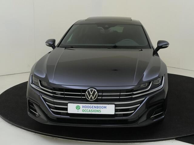 Volkswagen Arteon Shooting Brake 1.4 TSI eHybrid R-Line Business | Panoramadak | Trekhaak | Adaptieve demping | Lederen bekleding | Stoel- en stuurwielverwarming | Keyless | Achteruitrijcamera | Navigatie |