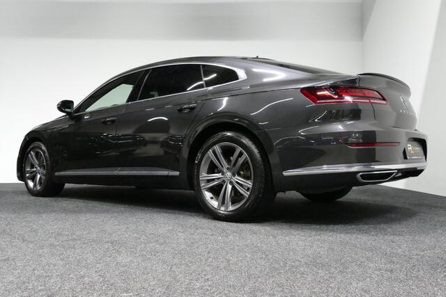 Volkswagen Arteon 2.0 TSI Business R / Stoelverwarming / Apple Carplay - Android Auto / Ergo Active best. stoel / Navigatie / Climatronic / Full LED / Elektr. wegklapbare trekhaak / Keyless / Grootlicht assistent