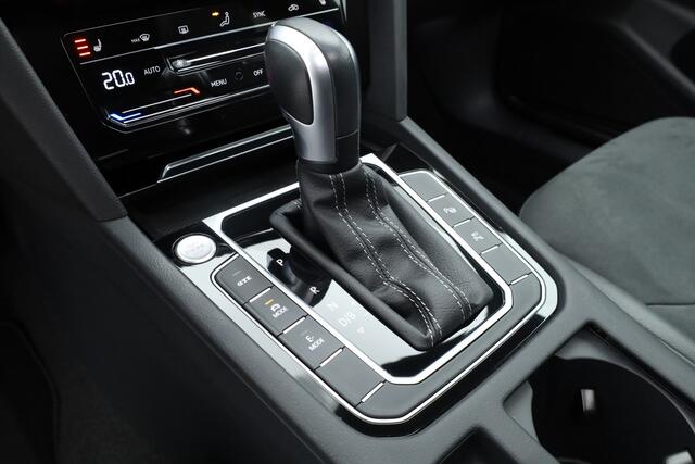 Volkswagen Arteon Shooting Brake 1.4 TSI eHybrid R-Line Business+ | Pano | HUD | 360cam | Massage | Elek. Trekhaak | Stoel- Stuurverw. | Adapt. Cruise