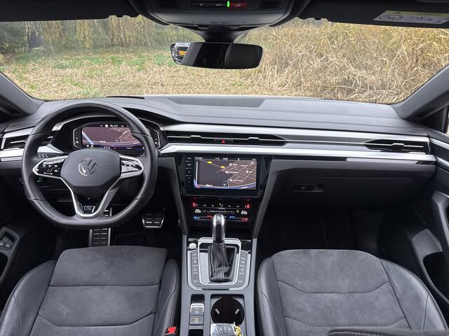 Volkswagen Arteon Shooting Brake eHYBRID 218PK DSG R-LINE BUSINESS+ TREKHAAK/360CAMERA/PANORAMADAK