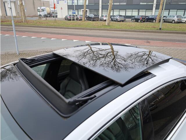 Volkswagen Arteon 1.4 TSI eHybrid R-Line 218PK | Panodak | Vol Leer | 360° | Head-up | Keyless | Memory | Klasse 3 | 19 "Inch |