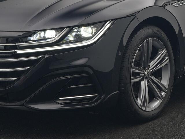 Volkswagen Arteon Shooting Brake 1.4 TSI eHybrid R-Line Business+ Plug In Hybrid 218pk Dealer O.H PHEV | Panodak | Trekhaak af Fabriek | Adaptive Cruise | Lederen Sportstoelen Massage & Memory | 360 Camera | Head Up | Stuurverwarming | Virtual | BLIS |