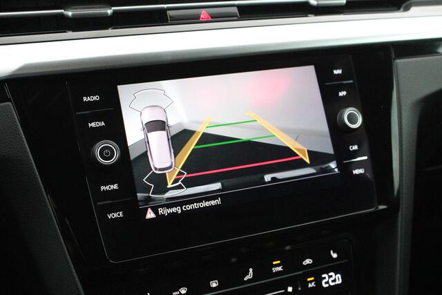 Volkswagen Arteon Shooting Brake 2.0 TSI 190pk DSG R-Line Business+ Keyless Panoramadak DCC Camera Stoelverwarming Virtual Cockpit Navigatie