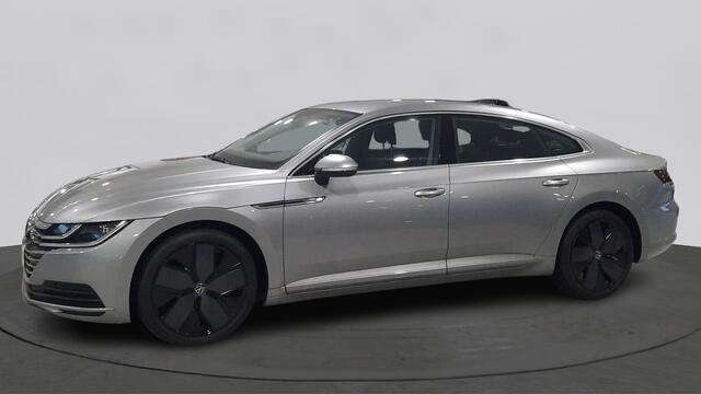 Volkswagen Arteon 1.5 TSI 150 pk TSI DSG Automaat Executive | PDC | Navi | Clima | LED | 19" velgen |