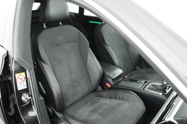 Volkswagen Arteon Shooting Brake 1.4 TSI eHybrid 218pk R-Line Business+ Panoramadak DCC Camera Stuurverwarming Virtual Cockpit Navigatie