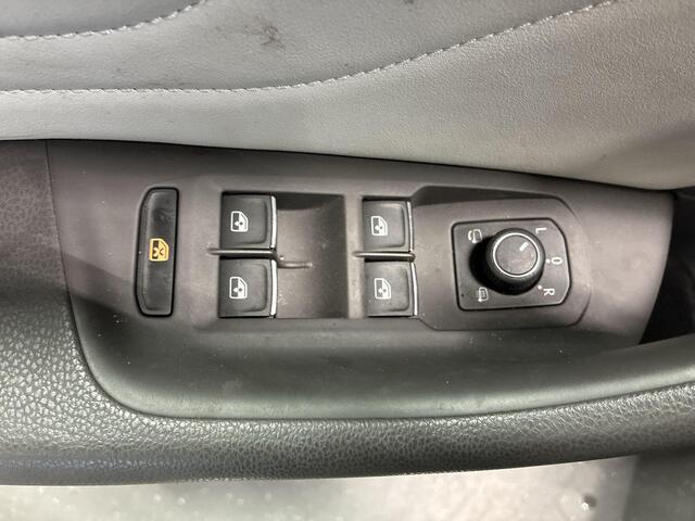 Volkswagen Arteon 1.4 TSI 218pk DSG eHybrid Elegance Business · Wegklapbare Trekhaak · Camera · Apple/Android Car Play · Dodehoek Detectie · Navigatie · 18'' Inch ·