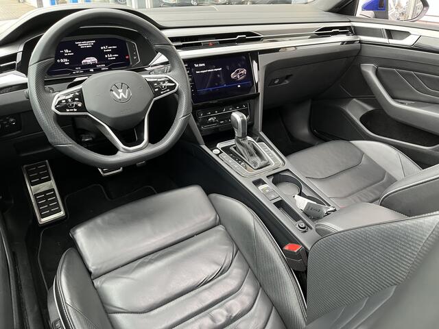 Volkswagen Arteon Shooting Brake 1.4 TSI eHybrid 2x R-Line / AUTOMAAT/ PANO/ TREKHAAK/ 360 CAMERA/ DCC/ CARBON/ HEAD-UP DISPLAY/ LEDEREN MEMORY SEATS/ DODE HOEK/ KEYELSS/ APP CONNECT/ ADAPT. CRUISE/ STOELVERWARM. V & A/ NAVI/ CLIMA/ DAB/ 19" LMV