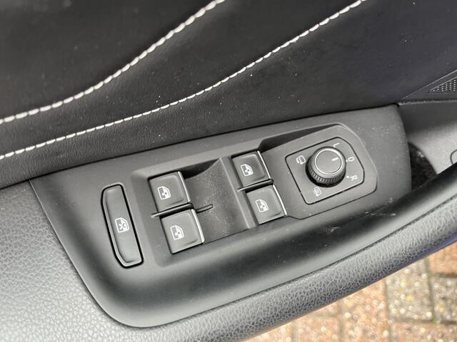 Volkswagen Arteon Shooting Brake 1.4 TSI eHybrid 2x R-Line / AUTOMAAT/ PANO/ TREKHAAK/ 360 CAMERA/ DCC/ CARBON/ HEAD-UP DISPLAY/ LEDEREN MEMORY SEATS/ DODE HOEK/ KEYELSS/ APP CONNECT/ ADAPT. CRUISE/ STOELVERWARM. V & A/ NAVI/ CLIMA/ DAB/ 19" LMV