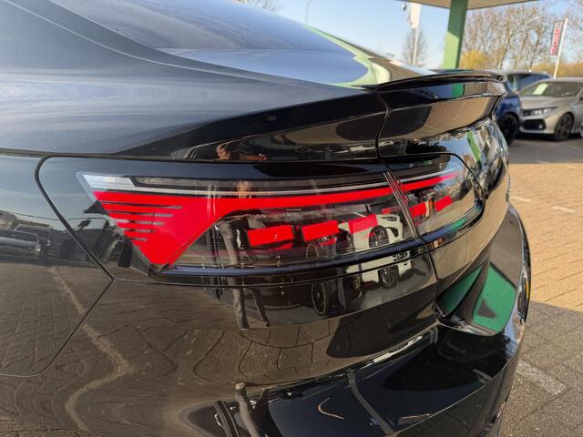 Volkswagen Arteon 2.0 TSI R-Line Business+ AUTOMAAT| R-LINE | NAVIAGTIE | ACHTERUIT RIJ CAMERA|WEG KLAPBAAR TREKHAAK| LED PAKKET |STOELVERWARMING |