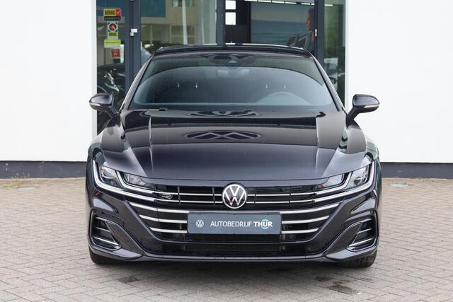 Volkswagen Arteon 1.4 TSI eHybrid R-Line Business+ camera side assist discover pro navigatie LED IQ Matrix ACC leder alcantara digital cockpit pro 4x stoelverwarming travel assist light assist draadloos carplay zwarte dakhemel keyless go spraak bediening draadloos laden