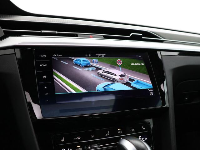Volkswagen Arteon Shooting Brake 1.4 TSI 218pk DSG eHybrid R-Line Business+ · Panoramadak · Camera · Wegklapbare Trekhaak · Head-Up · Stoelverwarming · Achterbank Verwarming · 18'' Inch ·