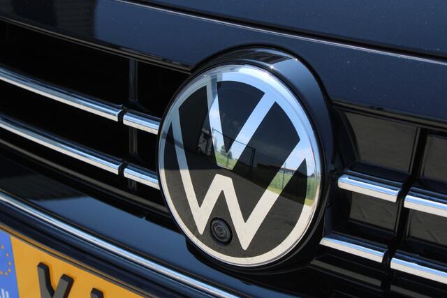 Volkswagen Arteon Shooting Brake 1.4 TSI eHybrid R-Line Business+ | Incl. 12 maanden garantie | Carbon lederen kuipstoelen | Standkachel | Apple carplay/Android auto | Adaptieve cruise control | Stoel/stuurverwarming | 360° camera | Stoelverwarming achter | Dealer onderhou