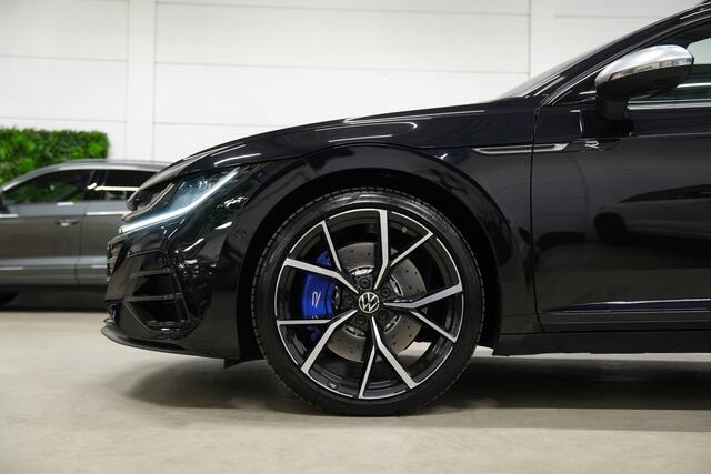 Volkswagen Arteon Shooting Brake 2.0 TSI R 320PK * Pano - Kuipstoelen - Trekhaak - 360° Cam - Harman Kardon - 20" - HeadUp - IQ *