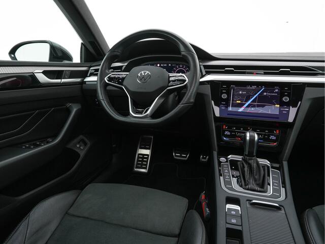 Volkswagen Arteon Shooting Brake 1.4 TSI eHybrid R-Line Business (Plug-in) (INCL-BTW) *PANO | LEATHER-MICROFIBRE | FULL-LED | CAMERA | ADAPTIVE-CRUISE | HEATED-SPORTSEATS | KEYLESS | NAVI-FULLMAP | PRIVACYGLASS | SHIFTPADDLES | DIGI-COCKPIT | TOWBAR | 18''ALU*