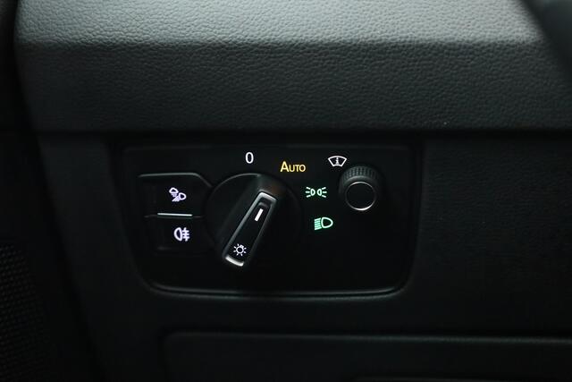 Volkswagen Arteon Shooting Brake 1.4 TSI eHybrid R-Line Business+ | Rijklaar!! | Pano | HUD | Massage | Elek. Trekhaak | Standkachel | 360cam | Digi. Cockpit | Stoel- Stuurverw. | Adapt. Cruise | CarPlay