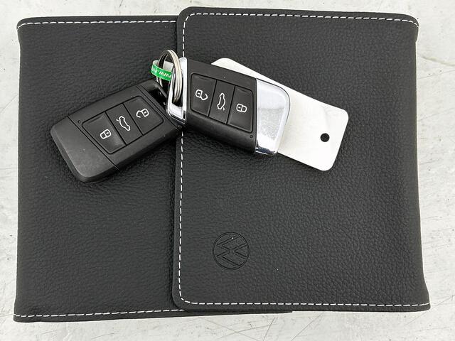 Volkswagen Arteon 1.4 Ehybrid R-line | Panormadak | Clima | Ledere Sport stoelen |