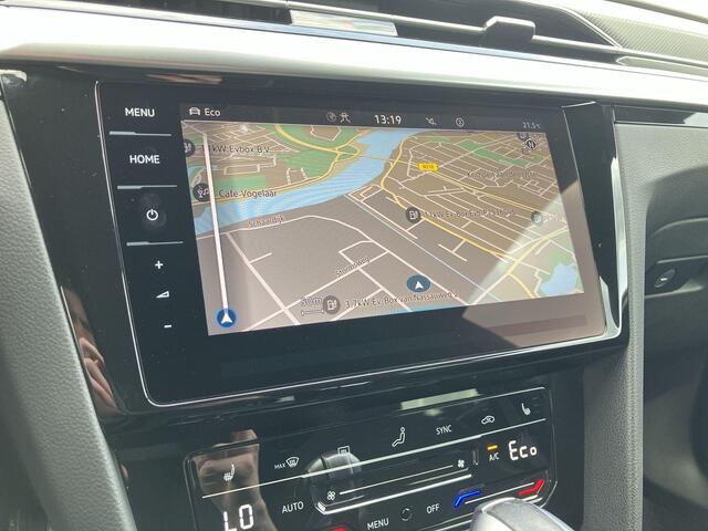 Volkswagen Arteon Shooting Brake 1.4TSIeHybrid 160kW/218PK R-Line DSG · Panoramadak · Leder/Alcantara · Camera · Apple/Android Car Play · Stoelverwarming ·