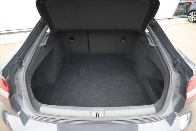Volkswagen Arteon 2.0 TDI DSG Automaat 150PK Navigatie Adaptive Cruise Lane Assist Parkeersensoren