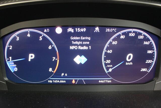 Volkswagen Arteon Shooting Brake 2.0 TSI 190pk DSG R-Line (2x) | Navigatie | Panoramadak | PDC+Camera | Stoelverw.