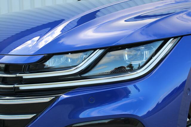 Volkswagen Arteon Shooting Brake 1.4 TSI eHybrid R-Line Business+ | Incl. 12 maanden garantie | SOH 92% | Stoel/stuurverwarming | Uitklapbare trekhaak | Schuif/kantel dak | Adaptieve cruise control | Apple carplay/Android auto | Head-up display |