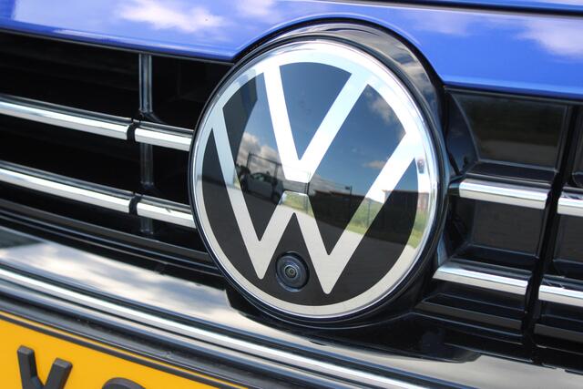 Volkswagen Arteon Shooting Brake 1.4 TSI eHybrid R-Line Business+ | Incl. 12 maanden garantie | SOH 92% | Stoel/stuurverwarming | Uitklapbare trekhaak | Schuif/kantel dak | Adaptieve cruise control | Apple carplay/Android auto | Head-up display |