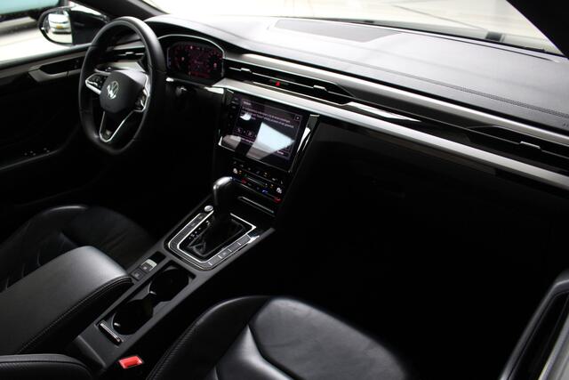 Volkswagen Arteon Shooting Brake 2.0 TSI R-Line Panoramadak | Leder | DCC | IQ-Light | 20" Nashville velgen | Harman Kardon Audio