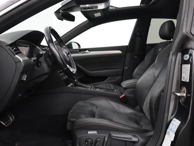 Volkswagen Arteon 1.5 TSI Business R | Panoramadak | Leder/alcantara | Stoelverwarming | Adaptive cruise | Carplay | Sfeerverlichting | Camera | Park assist | Trekhaak