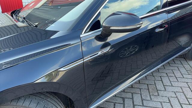 Volkswagen Arteon 2.0 TSI Business R Exclusive R-LINE / PANORAMADAK / CAMERA / FULL LED / CARPLAY / SFEER / STOELVERW / KEYLESS / GR NAVI / NL-AUTO