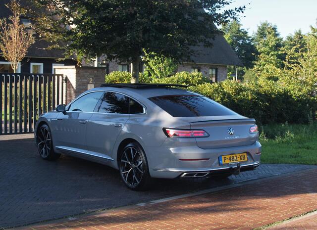 Volkswagen Arteon 1.4 TSI eHybrid R-Line Business+ | Panoramadak | Trekhaak | Camera | Sfeerverlichting | Estoril R-Line 20 inch | NL-Auto |