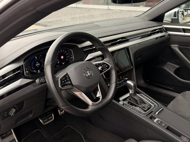 Volkswagen Arteon Shooting Brake 1.4 TSI eHybrid R-Line Business+ | ACC | SOH 92,5% | Stoel/Stuurverwarming | Apple Carplay | Half Elek. Stoelen met massage | Pano | Sfeerverlichting | Achteruitrijcamera |