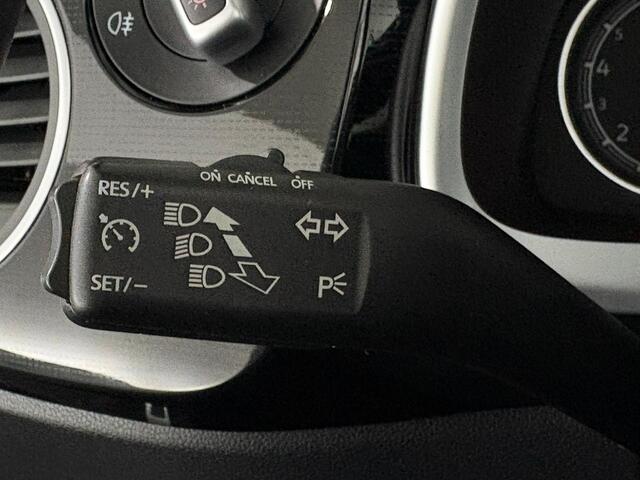 Volkswagen BEETLE (NEW) Cabriolet | 1.2 TSI Exclusive Series | CARPLAY | AIRCO | STOELVERW. |