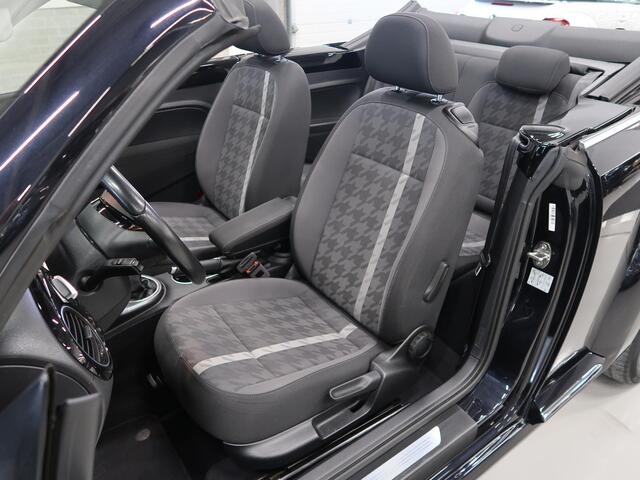 Volkswagen BEETLE (NEW) 1.2 TSI Design 2018 Airco-ecc Navigatie App connect Stoelverwarming 18 inch Disc LED Chroompakket Boekjes aanwezig Windscherm Zeer nette auto Lage km.stand